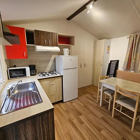 Campsite La Pindiere 3*