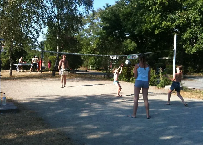 Parque de Campismo La Pindiere 3*